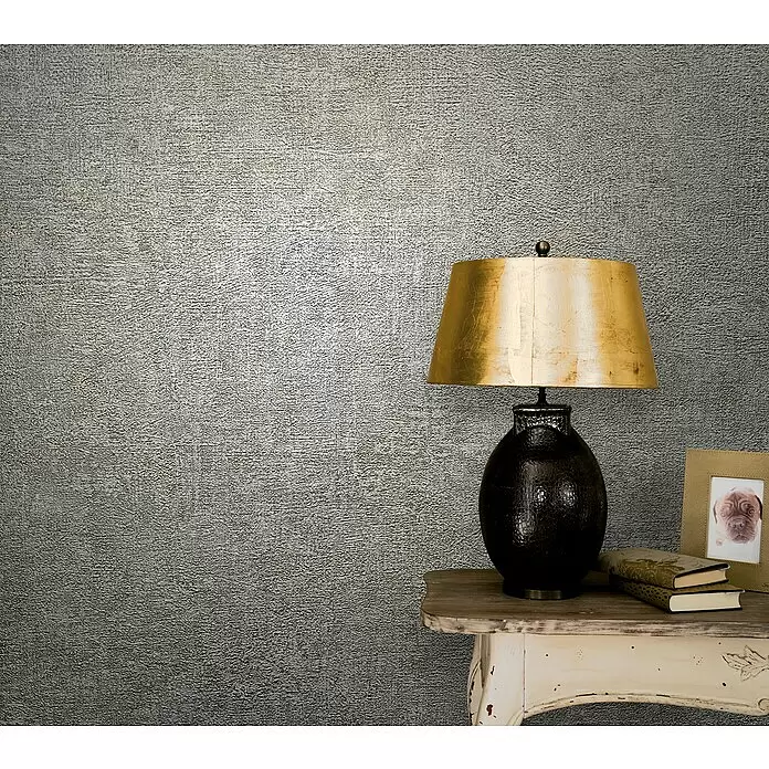 Marburg Vintage Deluxe Vliestapete - Grau, Uni, 10,05 x 0,53 m - Strukturierte graue Wand mit rauer, stuckähnlicher Oberfläche.