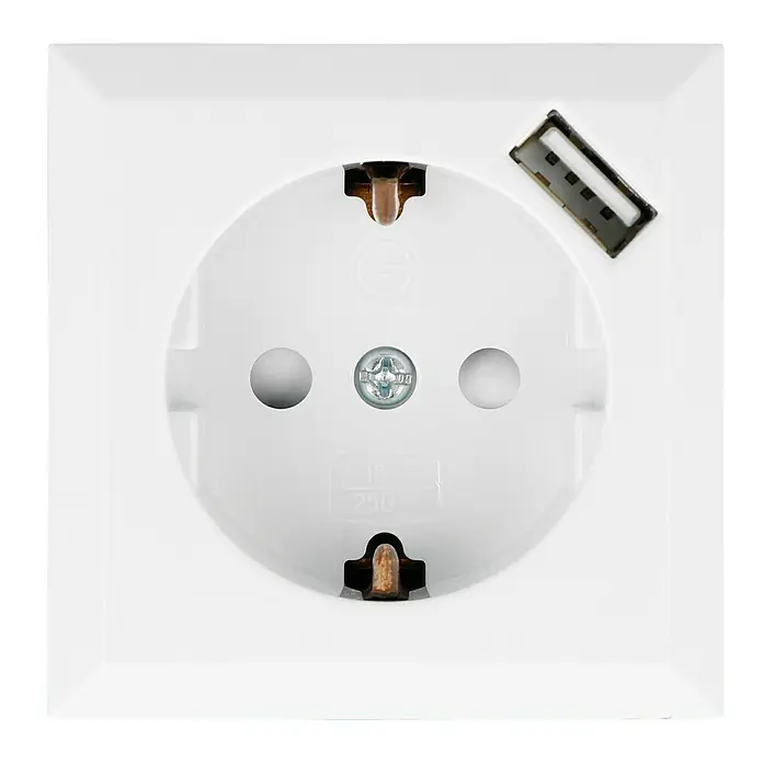 Voltomat MIKA USB-Steckdose - Erhöhter Berührungsschutz, Ultraweiß, Glänzend, Kunststoff, Unterputzmontage - Nahaufnahme einer weißen Steckdose mit integriertem USB-Anschluss, ideal für moderne Geräte und einfache Stromversorgung.