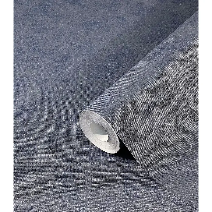 Marburg Shades Vliestapete - Blau, Uni, 10,05 x 0,53 m - Nahaufnahme einer Rolle stilvoller, dunkelblauer Textiltapete, die Textur und ein elegantes Design für die Wanddekoration bietet.