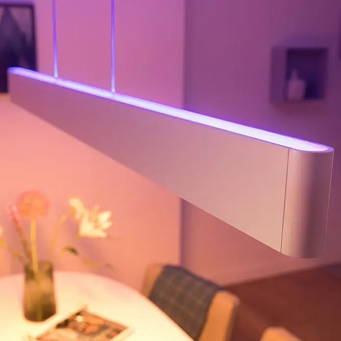 Philips Hue LED-Pendelleuchte White and Color Ambience Ensis - 79 W, L x B x H: 129,9 x 4 x 157 cm, Weiß, Mehrfarbig - Moderne LED-Pendelleuchte mit verstellbarer Farbtemperatur für stimmungsvolle Beleuchtung im Essbereich oder Wohnzimmer.