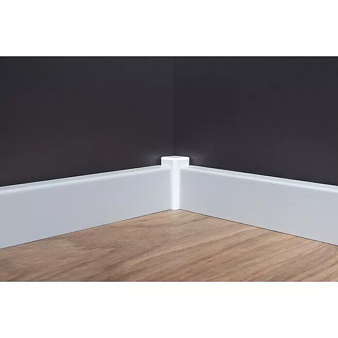 Sockelleiste - 240 cm x 16 mm x 40 mm, Fichte, Lackiert, Grau - Detailaufnahme