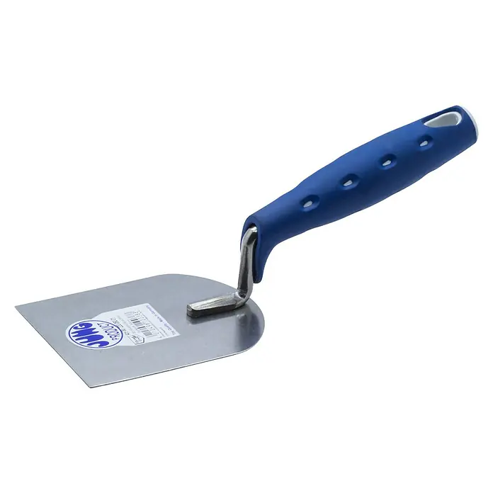 Jung Product Stukkateurspachtel - 80 mm, Qualitätsstahl rostfrei - Nahaufnahme einer Maurerkelle mit blauem Griff, die sich ideal für Bau- und Renovierungsprojekte eignet.