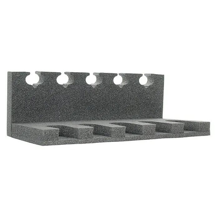 Rottner Kurzwaffenhalter - L x B x H: 20 x 37,5 x 13,5 cm, Geeignet für: Max. 5 Kurzwaffen ohne Munition - Das Bild zeigt einen grauen Schaumstoff-Angelrutenständer mit Aussparungen für die Aufbewahrung von Angelruten. Ideal für die sichere Lagerung.
