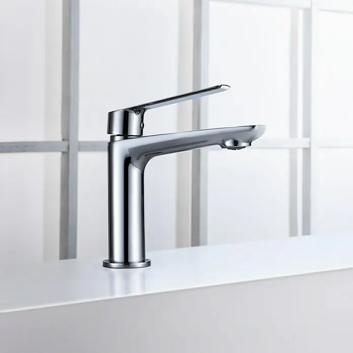 Imex Luxor Grifo de lavabo - Cromo - Elegante grifo de baño cromado con líneas limpias y diseño moderno. Ideal para cualquier baño que busque un toque de estilo y funcionalidad.