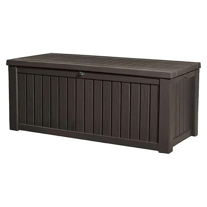 Keter Baúl para jardín Rockwood - 72,4 x 155 x 64,4 cm, 570 l - Una caja de almacenamiento marrón y rectangular con textura de madera y tapa con cerradura. Ideal para herramientas de jardín.