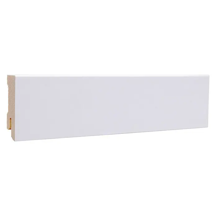 Sockelleiste - 240 cm x 16 mm x 50 mm, Fichte, Lackiert - Eine weiße Fußleiste mit einem einfachen, rechteckigen Profil, ideal für moderne Innenräume.