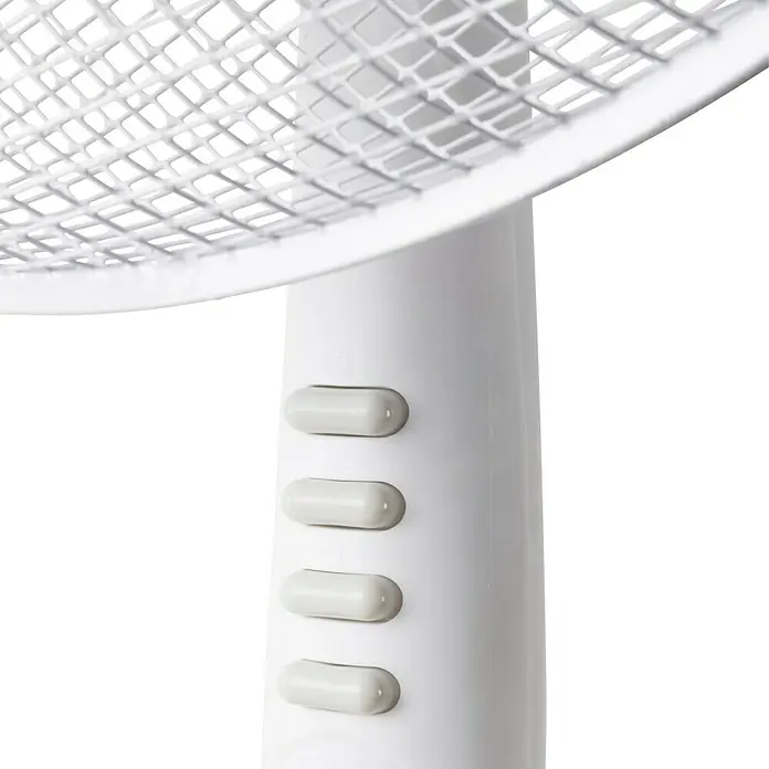 Ventilador de pie Alpina - Blanco, 40 cm, 128 cm - Primer plano de un ventilador blanco con varios botones para controlar la velocidad. El diseño es simple y moderno.