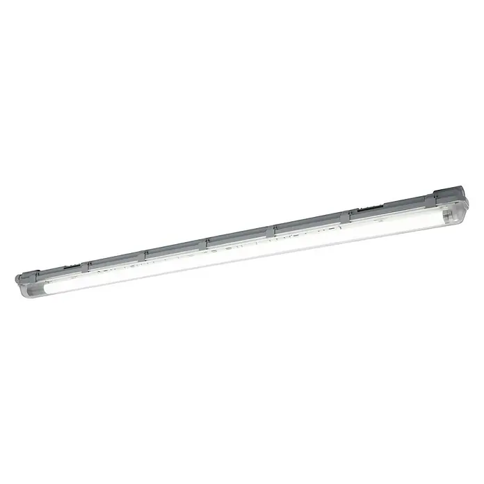 Osram LED-Feuchtraumlichtleiste Submarine - L x B x H: 126,1 x 6,6 x 7,5 cm, Lichtfarbe: Kaltweiß, 16 W, IP65 - Eine Langfeldleuchte ist auf schwarzem Hintergrund zu sehen. Sie bietet eine helle, gleichmäßige Ausleuchtung für viele Anwendungsbereiche.