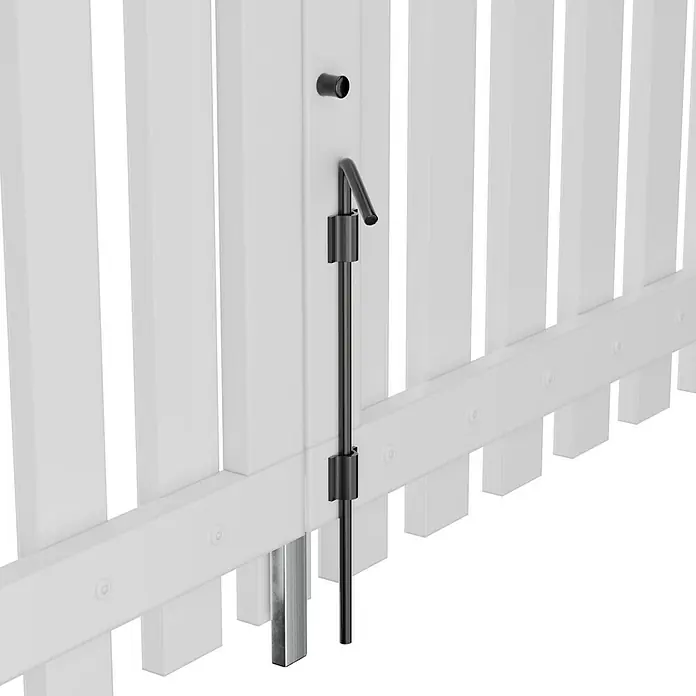 T & J Lightline Zauntor - 300 x 80 cm, Kunststoff, Weiß - Schwarzer Torriegel an einem weißen Gartenzaun, der Sicherheit und Stil vereint. Perfekt für jeden Außenbereich.