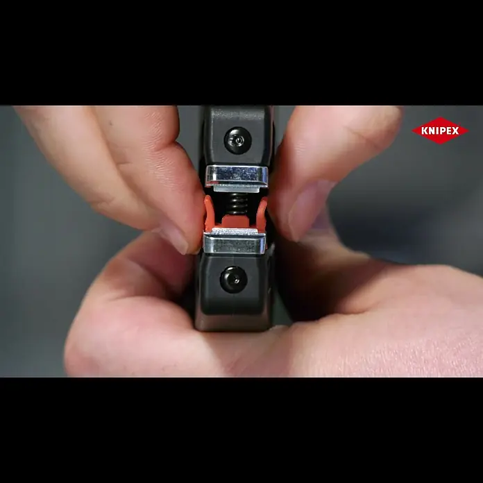 Knipex Abisolierzange MultiStrip 10Länge: 19,2 cm, Passend für: Abisolierwerte Quadratmillimeter 0,03 — 10,0 mm² - Exchange of stripping blades / Austausch Abisoliermesser KNIPEX MultiStrip 10