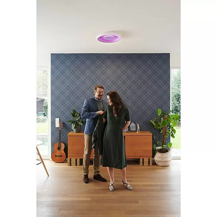 Ledvance LED-Deckenleuchte rund - 32 W, Ø x H: 48,5 x 8 cm, Weiß, Mehrfarbig - Anwendungsbeispiel