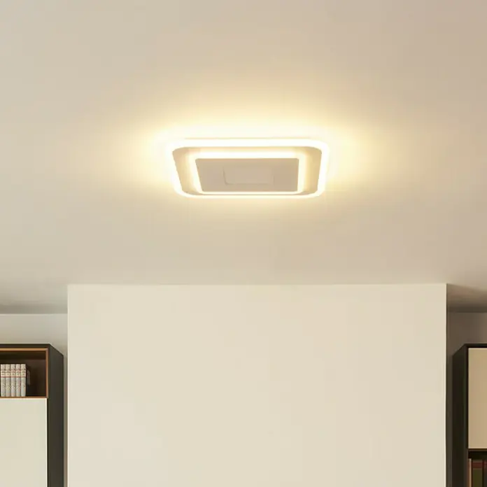 Ledvance LED-Deckenleuchte - 32 W, L x B x H: 50 x 50 x 5,5 cm, Weiß, RGBW - Quadratische Deckenleuchte mit LED-Beleuchtung. Die Leuchte ist weiß und strahlt ein warmes, einladendes Licht aus.