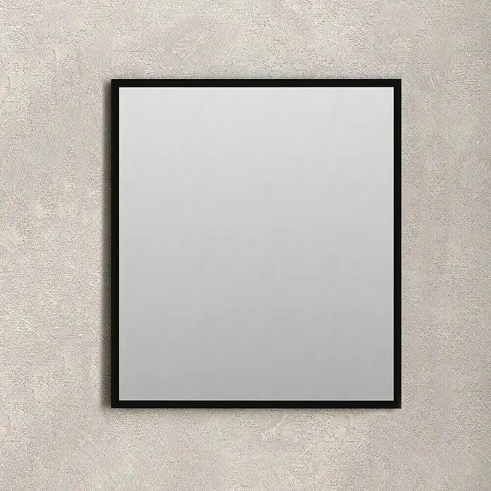 Artysan Espejo Arosa - 70 x 80 cm, Negro - Un espejo cuadrado con marco negro cuelga en una pared de color claro con textura, reflejando la luz ambiental.