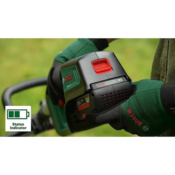 Bosch Power for All 36V Akku-Rasentrimmer AdvancedGrassCut 36V-33 - 36 V, Li-Ionen, Ohne Akku - Nahaufnahme eines Bosch-Akkus für Gartengeräte, der in der Hand gehalten wird und über eine Ladestandsanzeige verfügt.