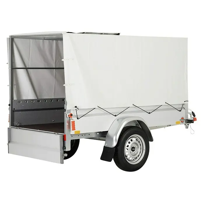 Stema Anhänger BH-R 750 Hochplane - Nutzlast: 608 kg, Einachser, Ungebremst - Abbildung eines Anhängers mit weißer Plane, der sich ideal für den Transport von Gütern eignet und viel Stauraum bietet.