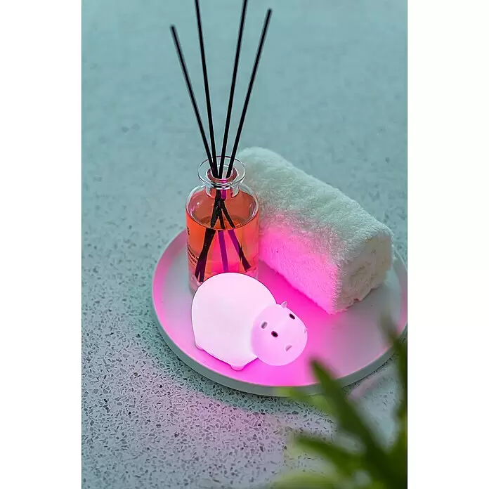 MegaLight LED-Nachtlicht SWIMMY HIPPO - L x B x H: 11 x 7 x 7 cm, Lichtfarbe: RGB, SWIMMY HIPPO - Stimmungsaufnahme