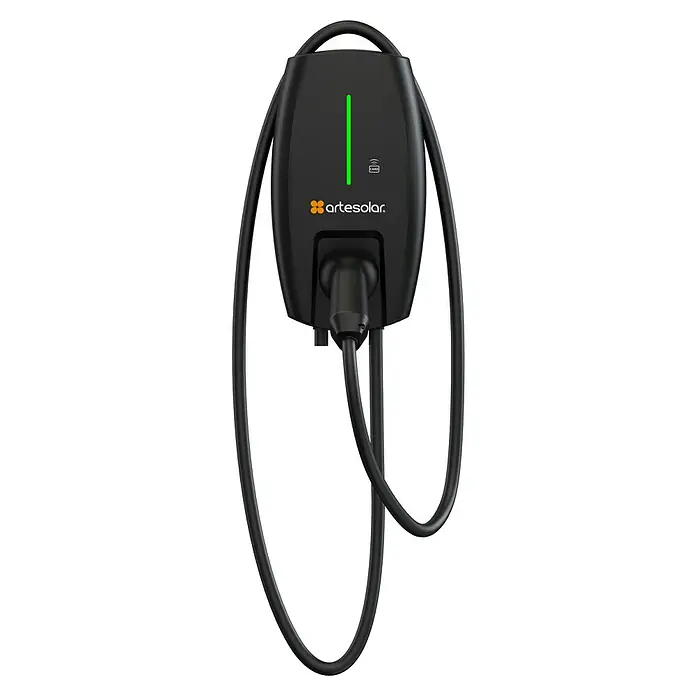 Artesolar Estación de carga coche eléctrico ARTC - 32 A - El cargador de coche eléctrico Artesolar, un diseño negro elegante con cable de carga y un LED verde para una carga eficiente.
