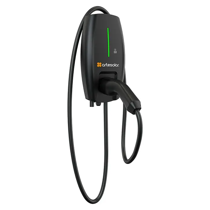 Artesolar Estación de carga coche eléctrico ARTC - 32 A - Imagen de una estación de carga para vehículos eléctricos Artesolar negra, montada en la pared con cable de carga.