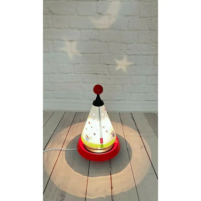 Niermann Kinderzimmerleuchte LOLO LOMBARDO - L x B x H: 21 x 21 x 35 cm, Mehrfarbig, G4 - Niedliche Kinderzimmerlampe mit rotem Sockel und Lampenschirm mit Elefantenmotiven, die ein sanftes Licht verbreitet und Sternenmuster an die Wand wirft.