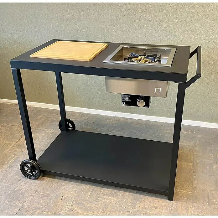 oneQ Gaskocher Einsatz - Edelstahl, 6,5 kW, B x T: 40,7 x 40,7 cm - Moderner Outdoor-Küchenwagen mit Kochfeld und Schneidebrett für kulinarische Erlebnisse im Freien. Praktisch und stilvoll designt.
