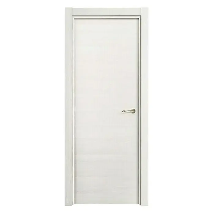 Solid Elements Pack puerta de interior Fresno Eslovenia con manilla R-707 S - 72,5 x 203 cm, Apertura según normativa: Izquierda, Blanco - Primer plano de una puerta interior blanca con un tirador plateado, destacando el diseño moderno y minimalista de la puerta.