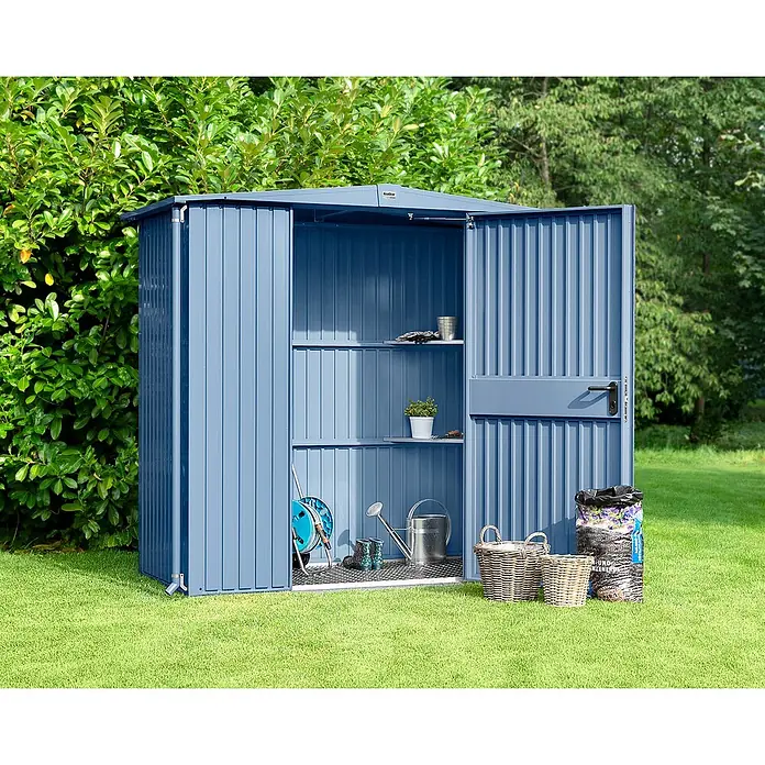 EcoStar Gerätehaus Trend-S Typ 1 - Außenbreite inkl. Dachüberstand: 258,8 cm, Außentiefe inkl. Dachüberstand: 121,3 cm, Taubenblau, Einzeltür - Blaues Gartenhaus aus Metall mit offenen Türen, Regalen und Gartengeräten. Ideal zur Aufbewahrung und Organisation im Freien.