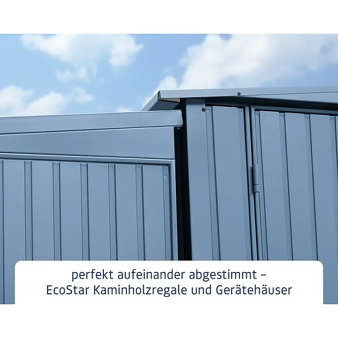 EcoStar Kaminholzregal Trend-V Typ 1 - Metall, Taubenblau - Nahaufnahme eines EcoStar Kaminholzregals und Gerätehauses mit Metallverkleidung und klaren Linien.