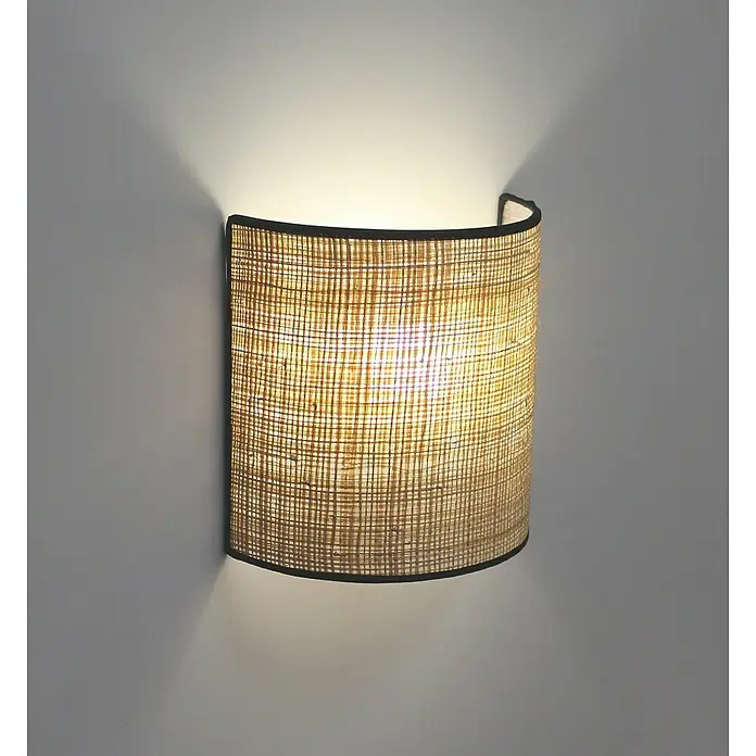 Idp Lampshades Fine negra Aplique de pared - L x An x Al: 10 x 20 x 20 cm, Natural/Negro - Elegante aplique de pared con pantalla tejida que emite una luz cálida y acogedora en cualquier habitación. Esta lámpara es un verdadero atractivo.