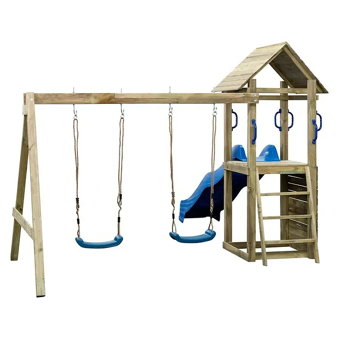 Swing King Kinderspielturm Maria - L x B x H: 295 x 160 x 210 cm, Holz/ Blau - Ein hölzernes Spielgerüst mit zwei Schaukeln, einer Rutsche, einer kleinen Plattform und einer Leiter vor einem schwarzen Hintergrund.
