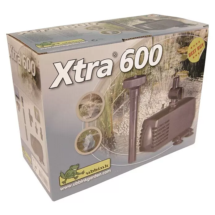 Ubbink Wasserspielpumpe Xtra 600 - 10 W - Verpackung der Ubbink Xtra 600 Teichpumpe, zeigt die dunkelgraue Pumpe mit Fontänenaufsatz und Wasserfunktionen.
