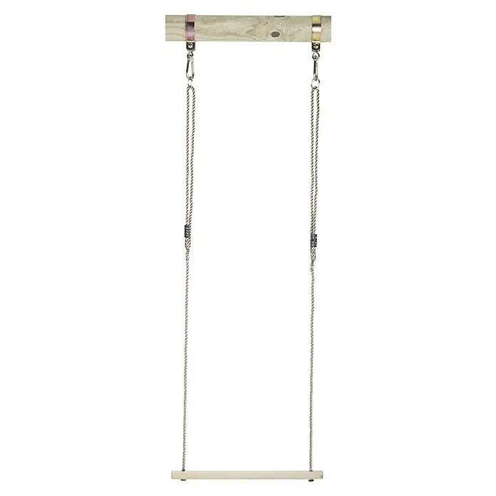 Swing King Holztrapez - Länge: 48 cm, Holz - Nahaufnahme einer Sprossenwandleiter, die für mehr Stabilität und Sicherheit an einer hölzernen Klimmzugstange befestigt ist.
