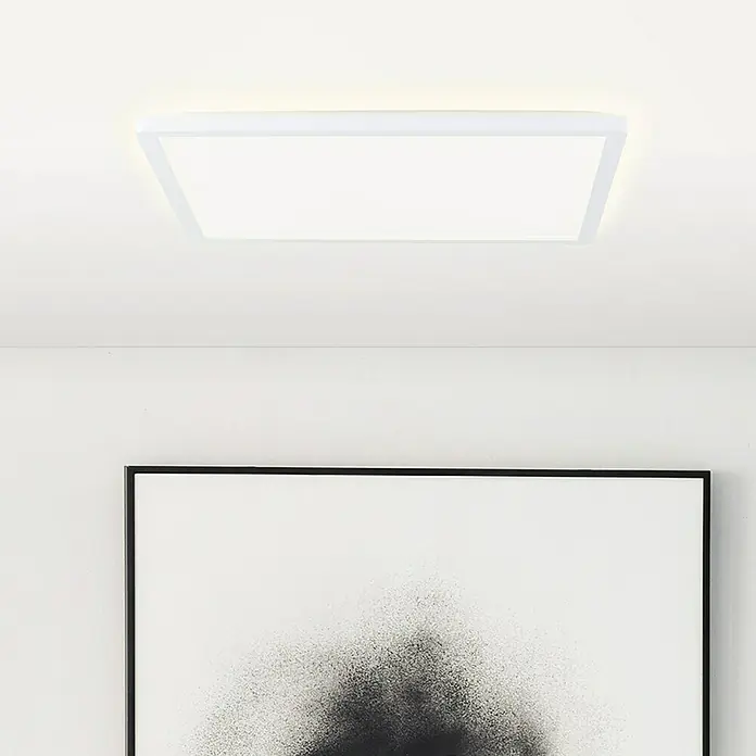 Brilliant LED-Deckenleuchte Tanida - 24 W, L x B x H: 42 x 42 x 2,6 cm, Weiß, Mehrfarbig - Moderne quadratische Deckenleuchte in Weiß. Das Design ist schlicht und passt gut zu dem minimalistischen Kunstwerk darunter.