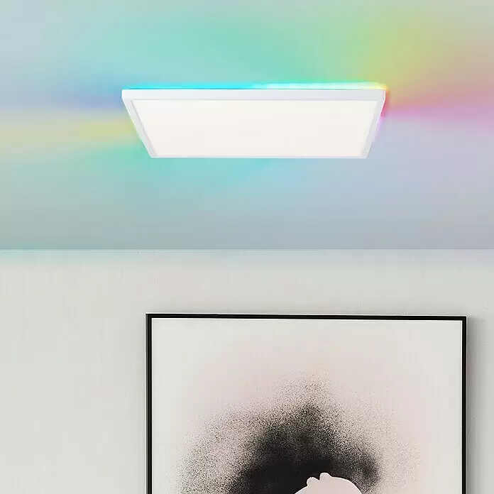 Brilliant LED-Deckenleuchte Tanida eckig - 22 W, L x B x H: 42 x 42 x 2,6 cm, Weiß, Kaltweiß - Weiße, rechteckige Deckenleuchte, die helles weißes Licht nach unten und farbiges RGB-Licht an die Decke strahlt.