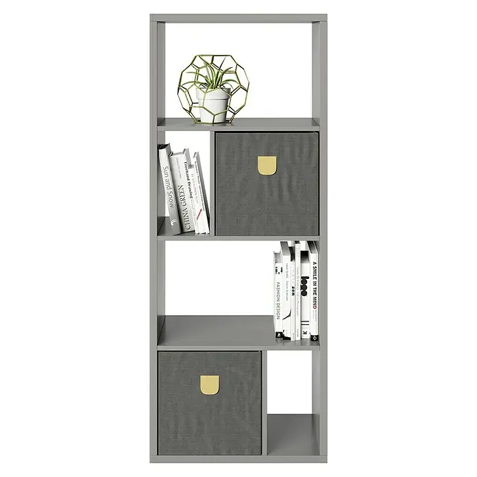 Phönix Fortuna Raumteiler mit Stauraumboxen - H x B x T: 146,6 x 58 x 34 cm, Graun - Ein graues Bücherregal mit verschiedenen Büchern, Pflanzen und Aufbewahrungsboxen, die eine stilvolle und organisierte Einrichtungslösung bieten.