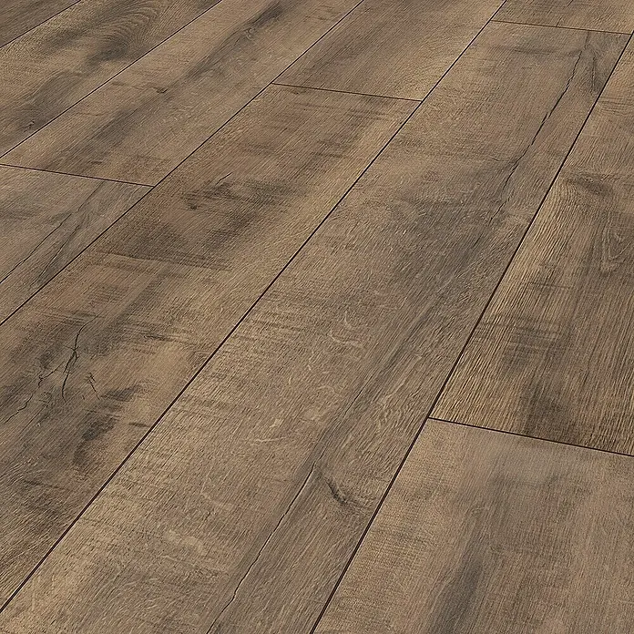 LOGOCLIC Aquaprotect Smart Laminat - Tyri Oak, Landhausdiele, 1.288 x 195 x 6 mm - Nahaufnahme von Laminatboden in warmen Brauntönen mit Holzmaserung für ein rustikales Ambiente.