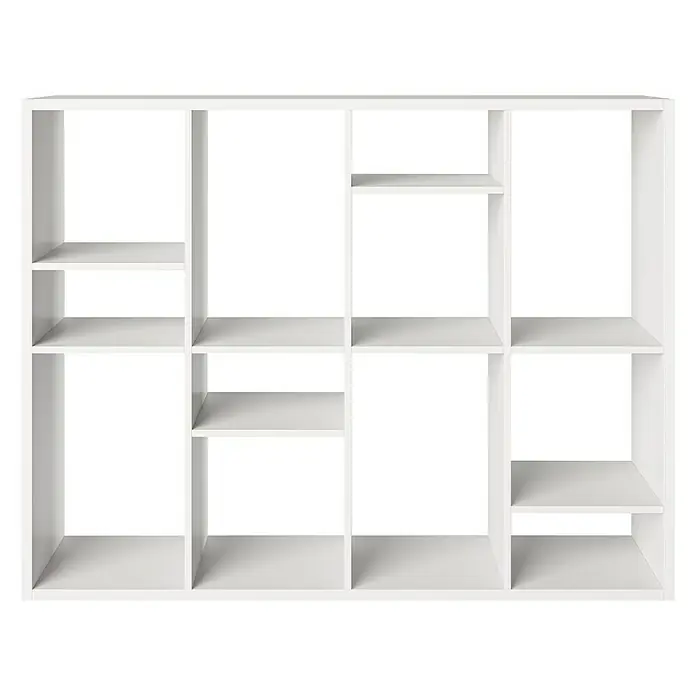 Phönix Fortuna Raumteiler - H x B x T: 146,6 x 112,5 x 34 cm, Anzahl Böden: 3 Stk., Weiß - Aufnahme eines weißen Bücherregals mit mehreren Fächern in verschiedenen Größen, perfekt für die Organisation von Büchern und Dekoartikeln.