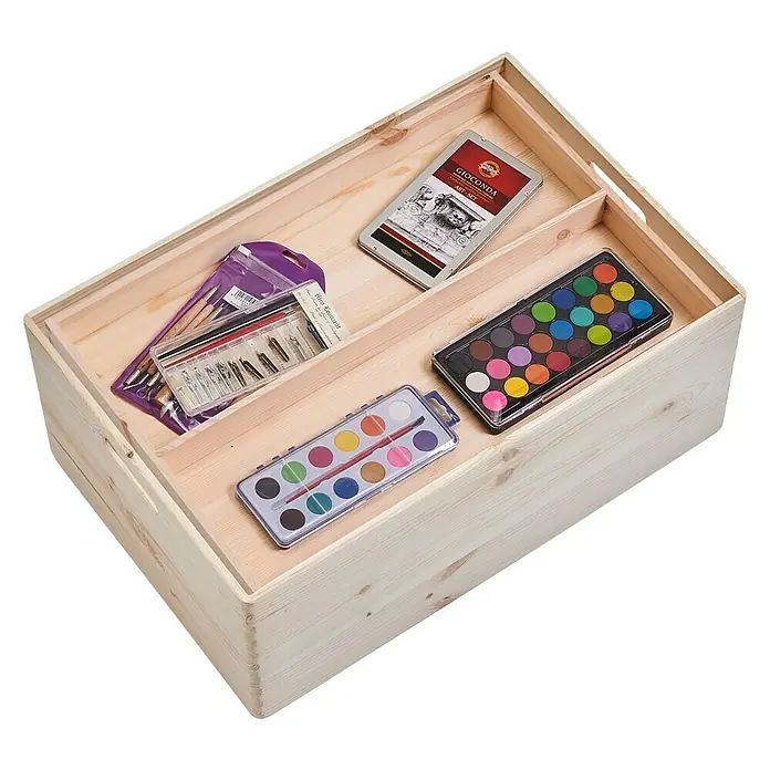 Zeller Present Tabletteinsatz XL - L x B x H: 55 x 37 x 5 cm, Passend für: Stapelbox XL - Eine Holzkiste mit verschiedenen Malsachen, darunter Farben, Pinsel und Stifte, die zum kreativen Gestalten einladen.