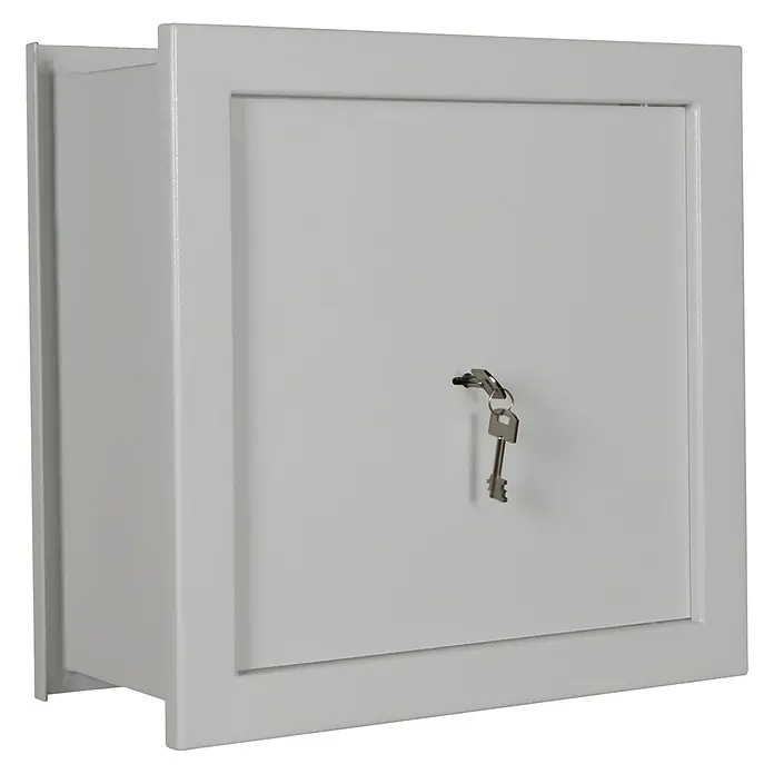 Format Wandtresor FOX 2 - Doppelbart-Hochsicherheitsschloss, L x B x H: 220 x 440 x 440 mm - Nahaufnahme eines weißen Tresors mit einem Schlüssel im Schloss, der Sicherheit und Schutz für Wertgegenstände bietet.
