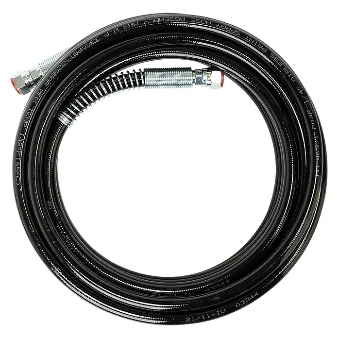 Scheppach Farbsprühsystem PTSA350 - 750 W, Förderleistung: 1,1 l/min - Abgebildeter schwarzer, flexibler Spritzschlauch mit Metallverbindungsstücken.