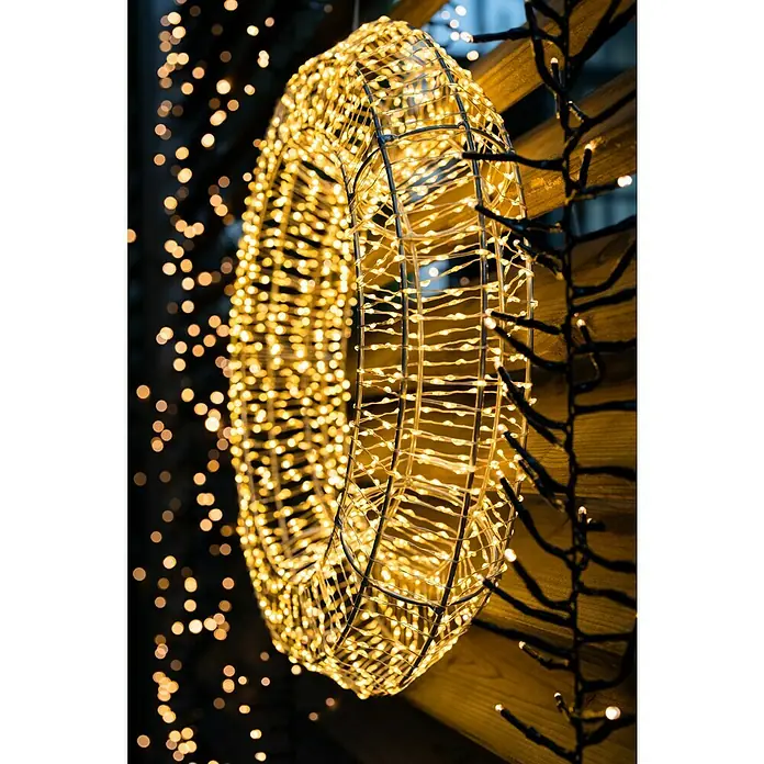 Tween Light LED-Clusterlichterkette - Außen, Länge: 8,15 m, 768 Stk., Netzbetrieben, Lichtfarbe: Warmweiß - Ein leuchtender, runder Weihnachtsschmuck mit warmweißen Lichtern, der eine festliche Stimmung verbreitet. Metallstruktur, mit zahlreichen LED-Lichtern.
