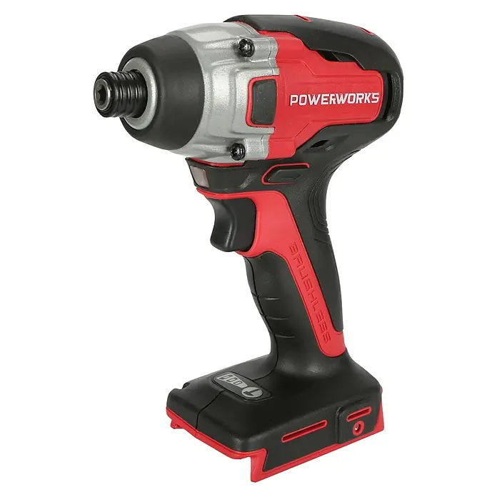 Powerworks Akku-Schlagschrauber PD24ID3 - 24 V, Ohne Akku, 300 Nm - Bild einer roten und grauen Powerworks-Schlagschraubers auf schwarzem Hintergrund.