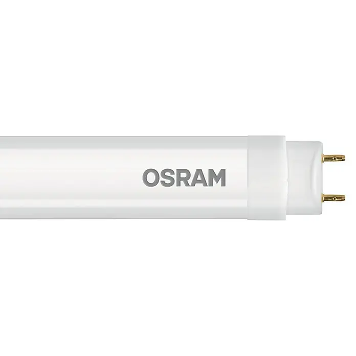 Osram LED-Röhre SubstiTube Star ST8S-EM 20 - Länge: 603 mm, Warmweiß, 6,6 W, 720 lm, G13 - Nahaufnahme einer weißen OSRAM-Leuchtstoffröhre mit goldenen Stiften an einem Ende, perfekt für energieeffiziente Beleuchtung.