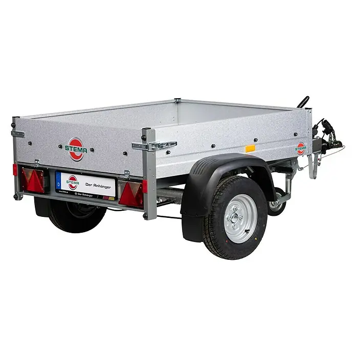 Stema Anhänger Mini 750G R10 mit Stützrad u. Stoßdämpfer - Nutzlast: 621 kg, Einachser, Kasteninnenmaß: 134 x 108 x 26,5 cm, Gebremst - Ein kompakter Stema Anhänger in Silber, ideal für vielfältige Transportaufgaben. Robust und zuverlässig.