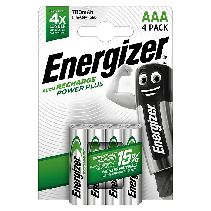 Energizer Akku-Batterien Micro AAA - 1,2 V - Abbildung einer 4er-Packung Energizer AAA Akkus. Diese wiederaufladbaren Batterien bieten bis zu 4-fache Laufzeit und enthalten 15 % recycelte Materialien.