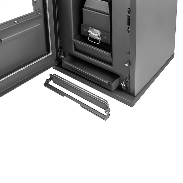 Hidroestufa de pellets Leonora Hidro 24 - 24 kW, Volumen de calefacción: 220 m³, Negro - Vista detallada de una estufa moderna con la puerta abierta y un cajón de cenizas extraído, destacando su funcionalidad y diseño.