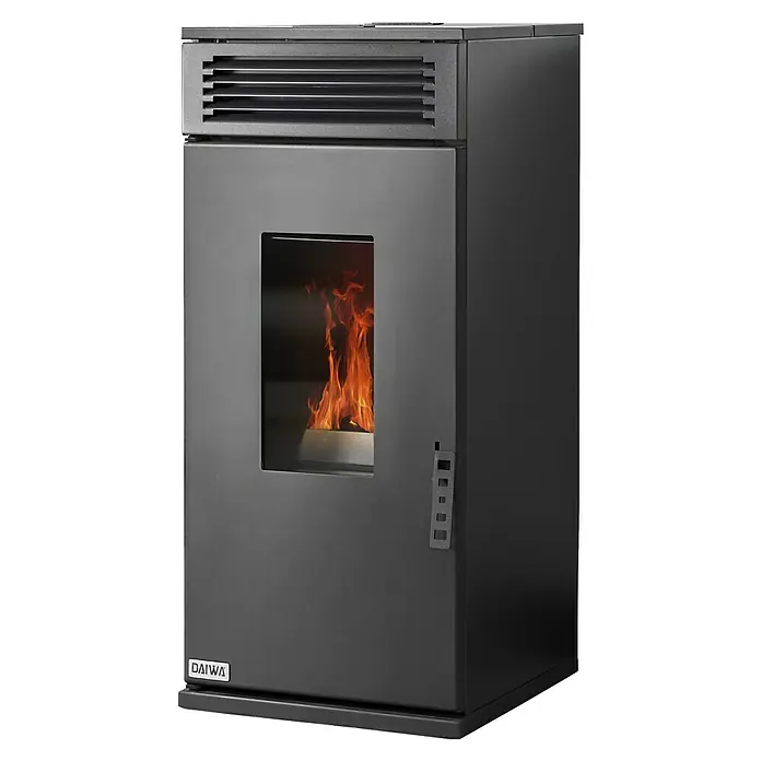 Hidroestufa de pellets Leonora Hidro 24 - 24 kW, Volumen de calefacción: 220 m³, Negro - Una toma cercana de una estufa de pellets DAIWA con una vista del fuego ardiendo a través de un cristal y la rejilla de ventilación en la parte superior.