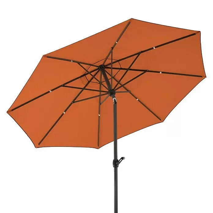 Schneider Classic Marktschirm rund Adria - Terracotta, Durchmesser Bespannung: 300 cm - Geöffneter orangefarbener Sonnenschirm, von unten gesehen, mit dunklem Metallgestell und Mittelstange.