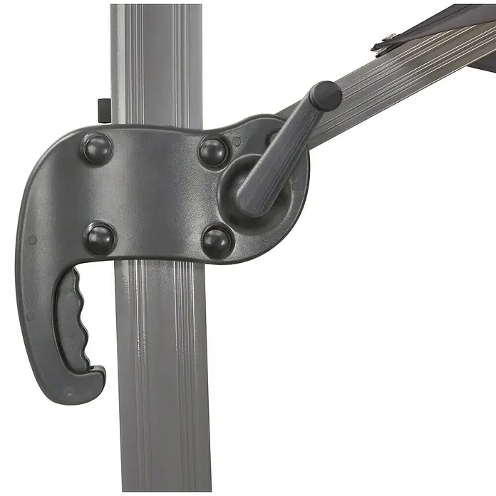 Schneider Classic Ampelschirm rund Rhondos Rondo - Anthrazit, Durchmesser Bespannung: 350 cm - Nahaufnahme des grauen Kurbelmechanismus eines Sonnenschirms. Er ermöglicht das einfache Öffnen und Schließen des Schirms.