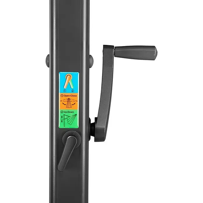 Schneider Classic Ampelschirm Rhodos Smart - Silbergrau, Bespannungsmaß (L x B): 300 x 300 cm - Detailansicht eines grauen Sonnenschirmständers mit Kurbelmechanismus und Bedienungsanleitung, die das Öffnen und Schließen des Schirms zeigt.