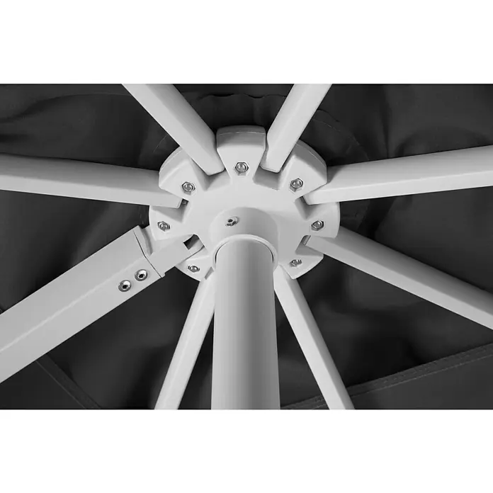 Schneider Classic Ampelschirm Rhodos Twist Bianco - Anthrazit, Bespannungsmaß (L x B): 300 x 300 cm - Detailaufnahme der weißen Metallstruktur eines Sonnenschirms mit Schrauben und zentraler Stange.
